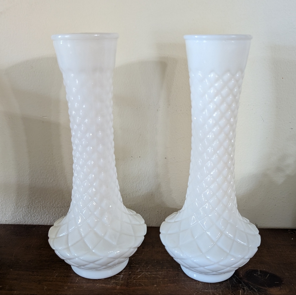 Randall Vintage Set 2 Milk Glass Vases Diamond Quilted Pattern English Hobnail